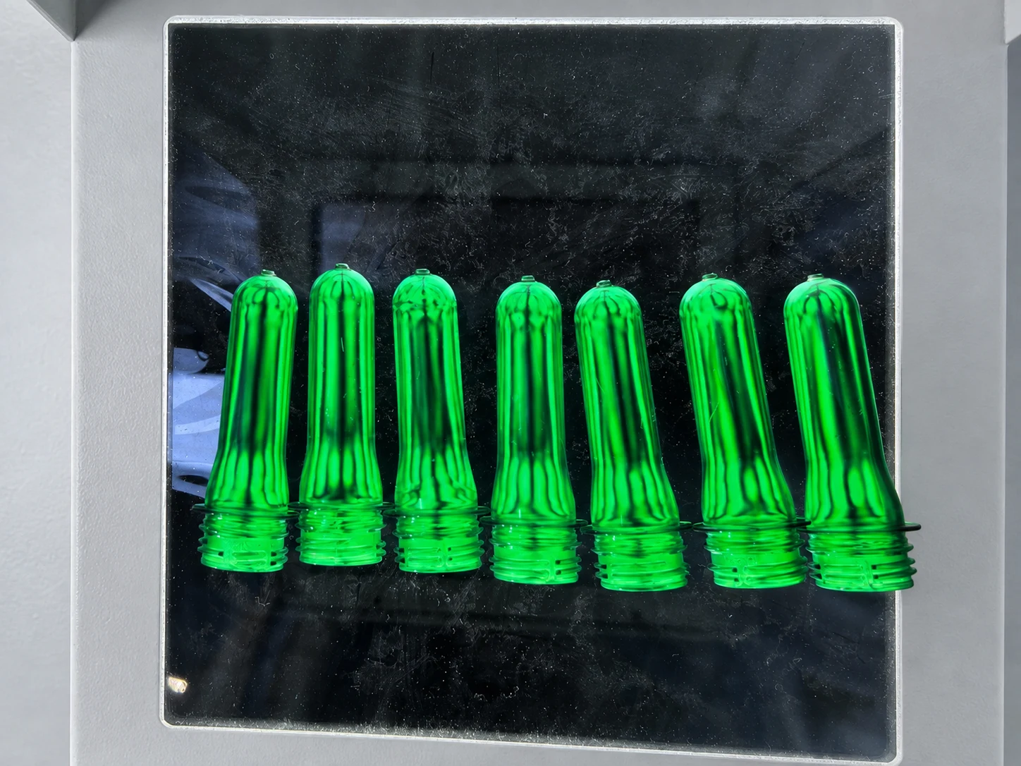 Polarized-light inspection